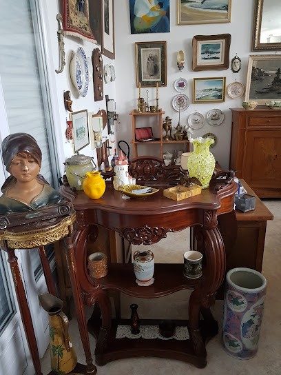 LEA'S ATTIC, Magasin de Seconde Main à Saint-Augustin