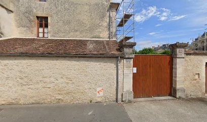 Baria Tristan, Magasin d'Antiquités à Sées