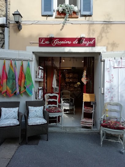 Les Greniers de Suzel, Magasin d'Antiquités à Fayence