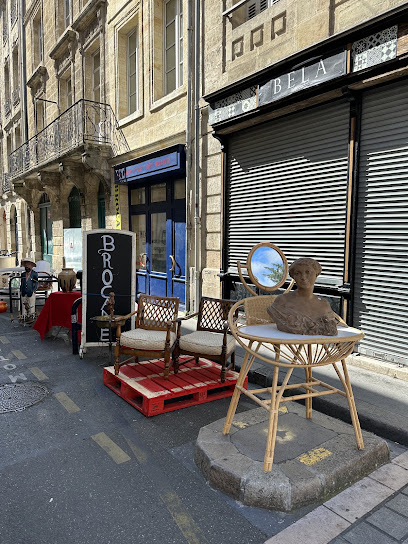 Au Couloir D'aziz Magasin D'antiquités à Bordeaux