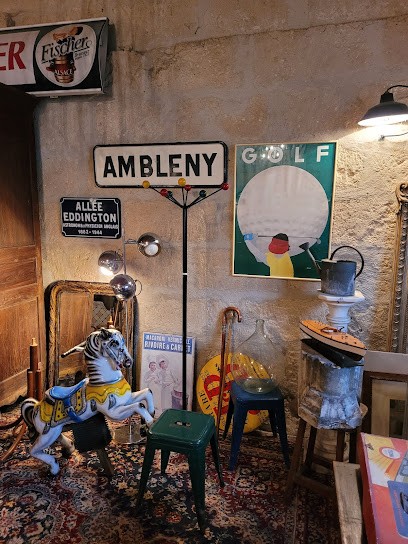 Buvry Francis, Magasin d'Antiquités à Veslud