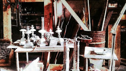 L'entrepôt de Campagne débarras de maison, Magasin d'Antiquités à Lodève