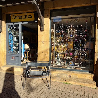 Rêve D'antiquaire, Magasin d'Antiquités à Theizé