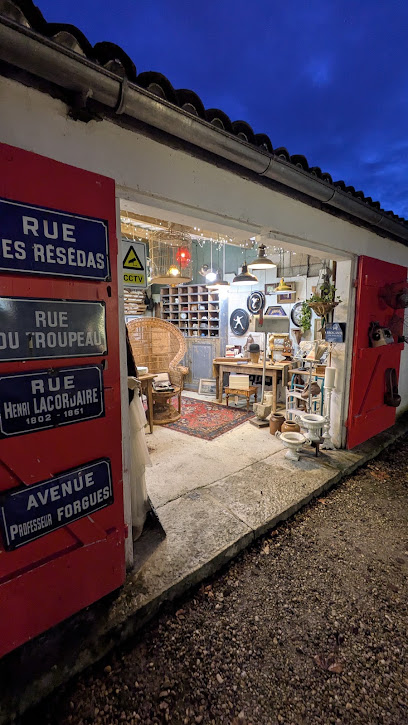 Brocante De France - Mâcon Magasin D'antiquités à Mâcon