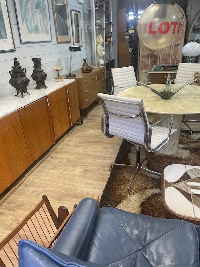 BROC N'ROLL GALLERY, Magasin d'Antiquités à Fresnay-sur-Sarthe