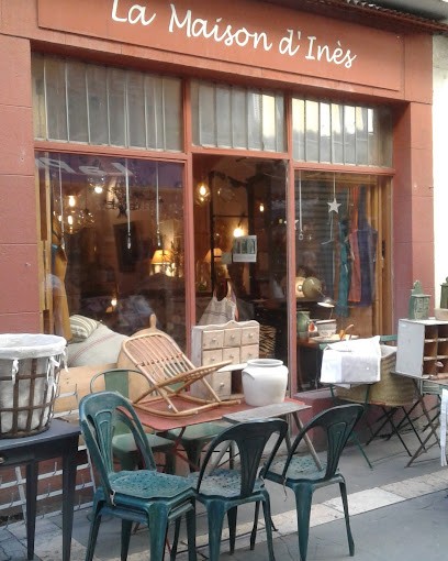 La Maison D Ines, Magasin d'Antiquités à Apt