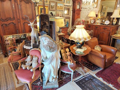 Antiquités Brocante Le Vieux Matos, Magasin d'Antiquités à La Chapelle-Saint-Martin-en-Plaine