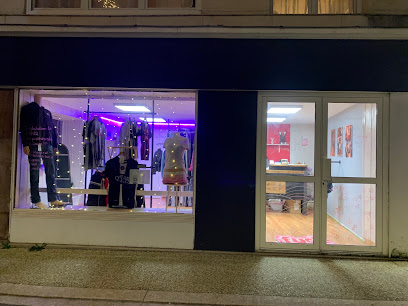 Eyny Shop Friperie à Luçon