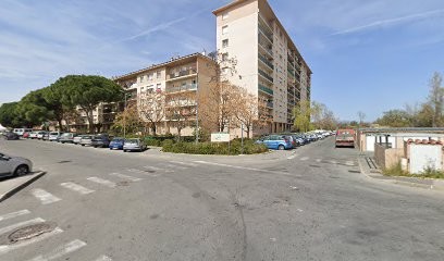 Ben Hassen Ali, Magasin d'Antiquités à Fréjus