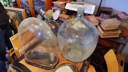 Passé Présent, Magasin d'Antiquités à Lieuvillers