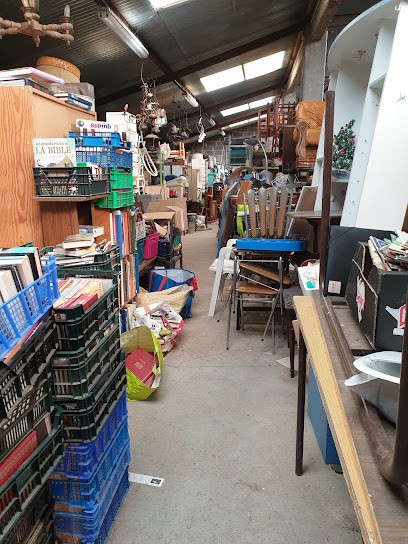 Roy Halgand Veronique Valerie, Magasin d'Antiquités à Châtillon-sur-Loire