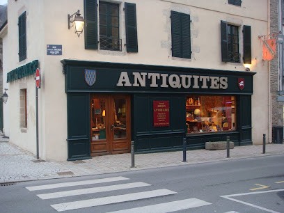 Antiquities Remparts, Magasin d'Antiquités à Vannes
