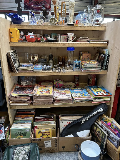 Au Grenier De Jules, Magasin De Seconde Main à Remiremont