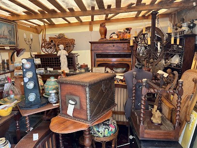 Antiquite Brocante Cote Bleu, Magasin d'Antiquités à Carry-le-Rouet