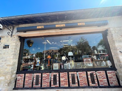 Kairos Antiquités Brocante, Magasin d'Antiquités à Merville-Franceville-Plage