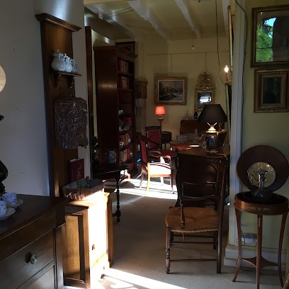 Sourzat Jean-Louis, Magasin d'Antiquités à Saint-Céré