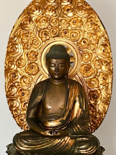 Tora Tori, Magasin d'Antiquités à Saint-Ouen