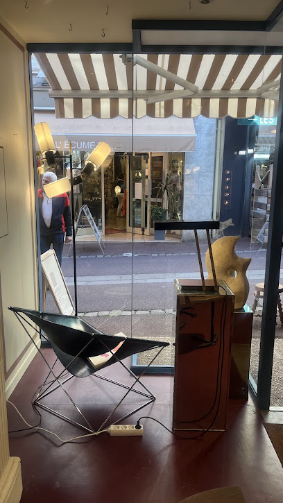 Ambroise Alliou Magasin D'antiquités à Trouville-sur-Mer