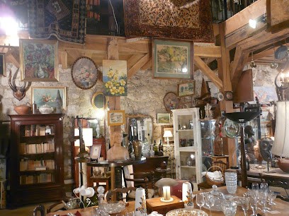 Antiquite Brocante Raymond RAIGNE, Magasin d'Antiquités à Fourcès