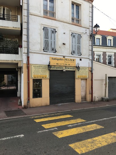 Pelzer Gérard Antiquités, Magasin d'Antiquités à Bougival