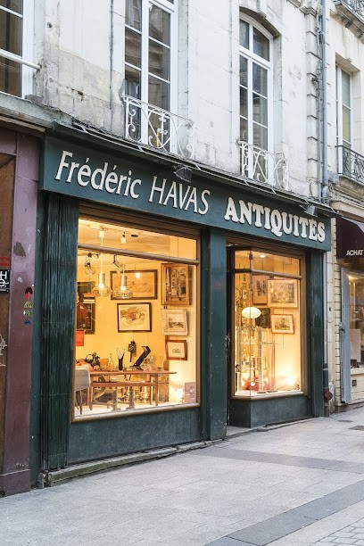 Frédéric Havas, Magasin d'Antiquités à Caen