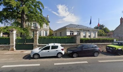 Antiquaire Saint Amand Montrond - La Souris Verte, Magasin d'Antiquités à Saint-Amand-Montrond