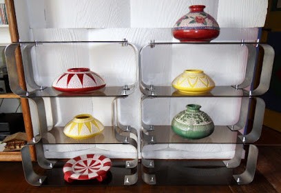 CACCAMO Bertrand, Magasin d'Antiquités à Brignais