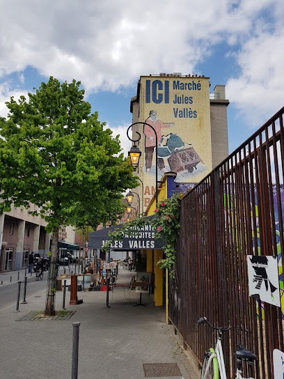 Marche Des Antiquaires, Magasin d'Antiquités à Saint-Ouen