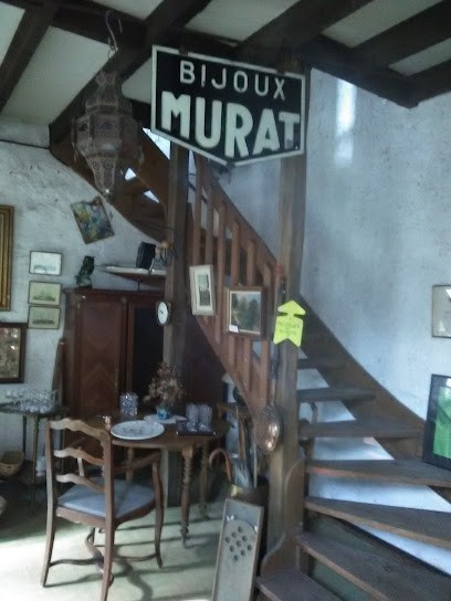 Gisbran Didier, Magasin d'Antiquités à Armeau