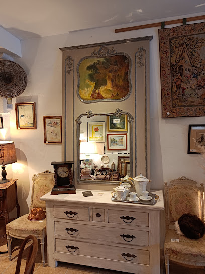 Rêveries Broc-Antik, Magasin D'antiquités à Cotignac