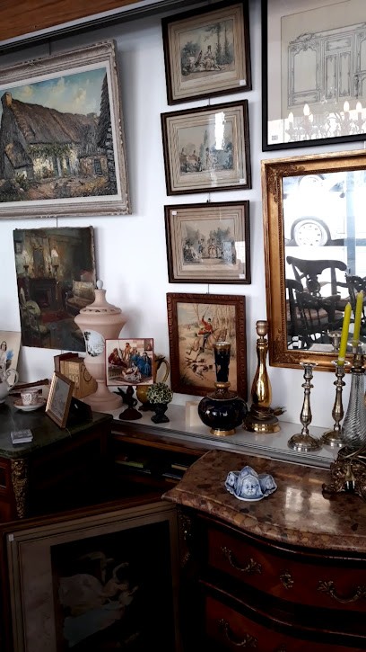 Recovered time, Magasin d'Antiquités à Saint-Florentin