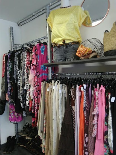 Amos Bordeaux Saint Michel, Magasin de Seconde Main à Bordeaux