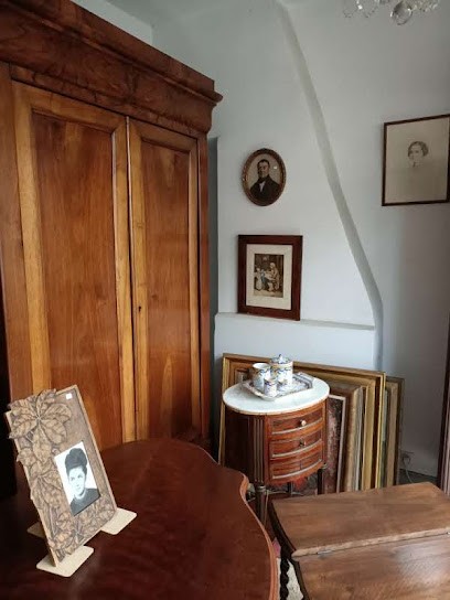 Hollard Patricia, Magasin d'Antiquités à Mesnils-sur-Iton