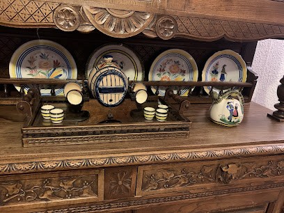 Kraemer Etienne, Magasin d'Antiquités à Plaisir