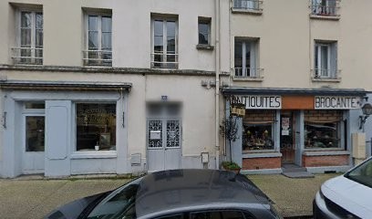 Florence Pascale, Magasin d'Antiquités au Port-Marly