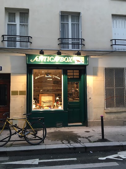 Antica box, Magasin d'Antiquités à Paris 19