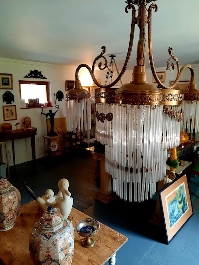 Esprit Brocante (Achat-Vente), Magasin d'Antiquités à Hermin