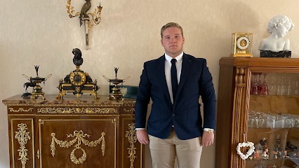 Maison Guyot, Magasin d'Antiquités à Beaune