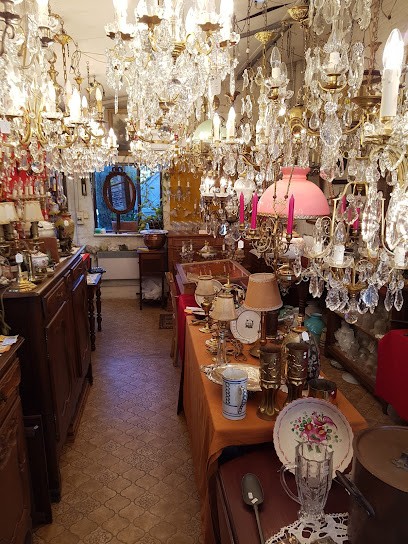 Lustr'Antic, Magasin d'Antiquités à Saint-Quentin