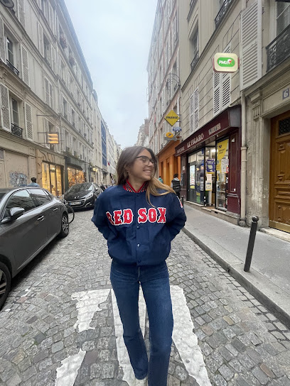 Atelier Lune - Vintage Shop ♻️🫶🏻 Friperie à Paris 18