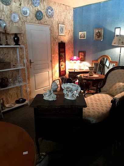 Brocante Du Centre Lanvollon, Magasin d'Antiquités à Lanvollon