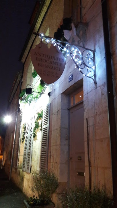 Besnard Michel, Magasin d'Antiquités à Mortagne-au-Perche