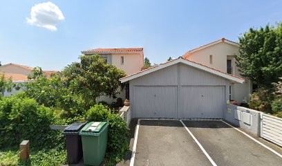 Bakir Arlette, Magasin d'Antiquités à Ambès