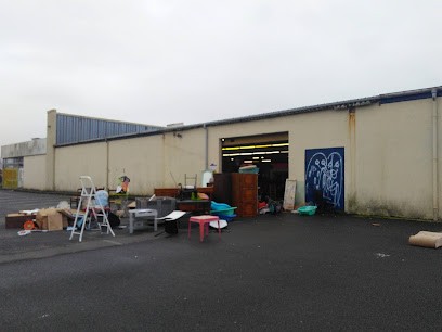 Espace Emmaüs route de Gouesnou, Magasin de Seconde Main à Brest