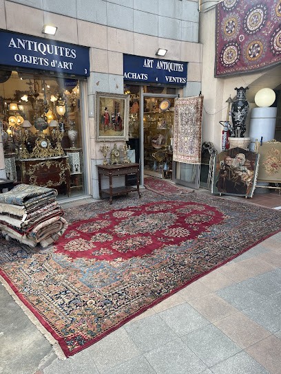 Ayham Antiques, Magasin d'Antiquités à Saint-Ouen