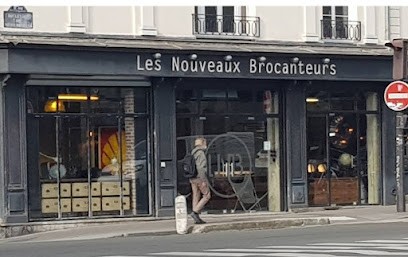 Les Nouveaux Brocanteurs, Magasin d'Antiquités à Paris 11