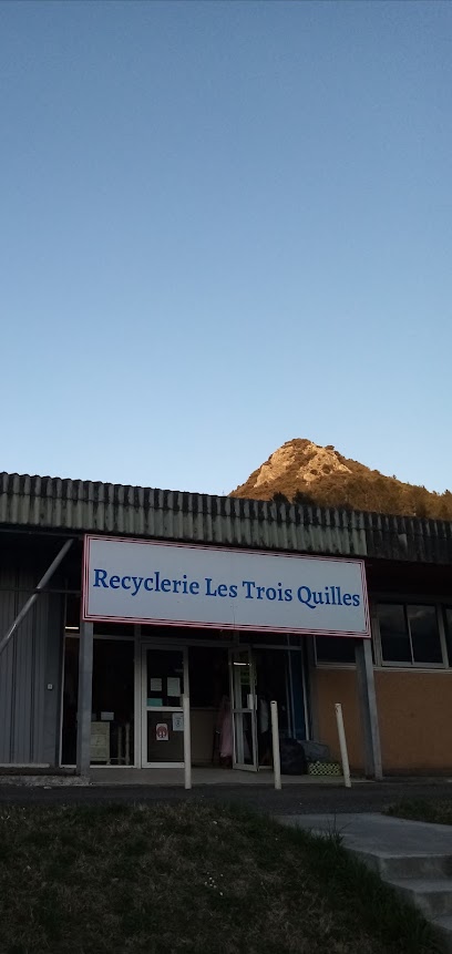 Recyclerie Les Trois Quilles, Magasin De Seconde Main à Quillan