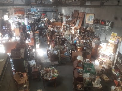 Antiquites Brocante Vestiges, Magasin d'Antiquités à Serves-sur-Rhône