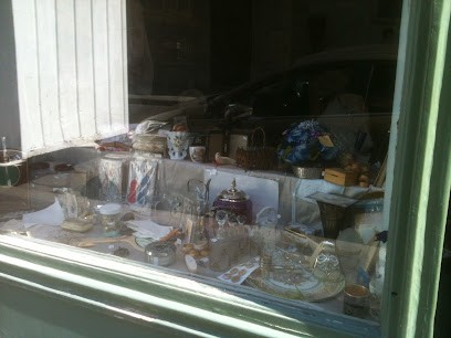 Le Fil de Soie, Magasin d'Antiquités à Paris 06