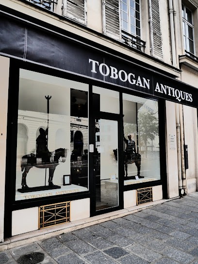 Tobogan Antiques, Magasin d'Antiquités à Paris 08